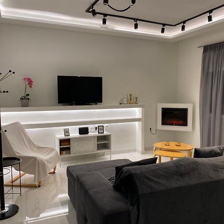 Angel'S Apartment โวโลส ภายนอก รูปภาพ