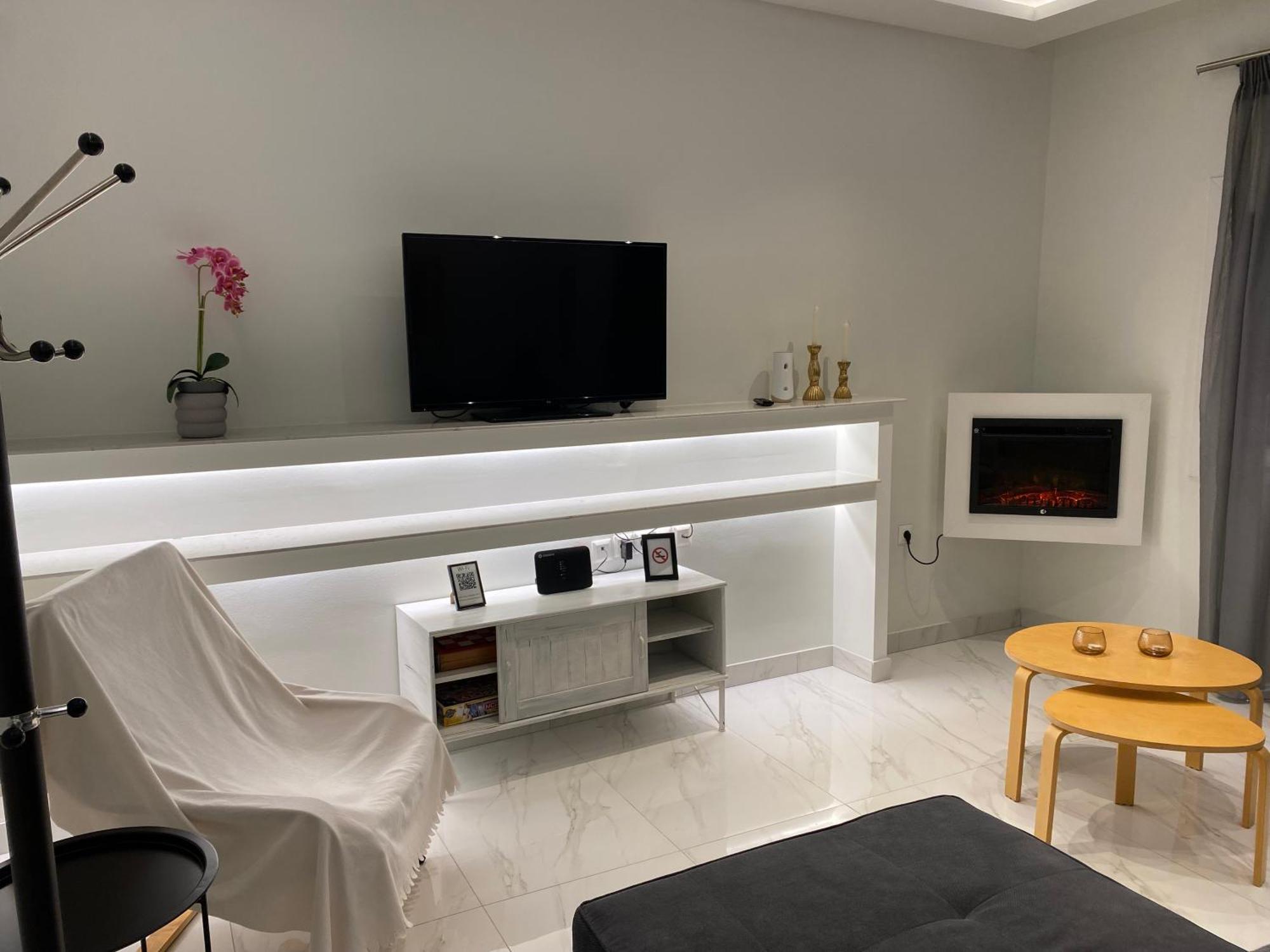 Angel'S Apartment โวโลส ภายนอก รูปภาพ