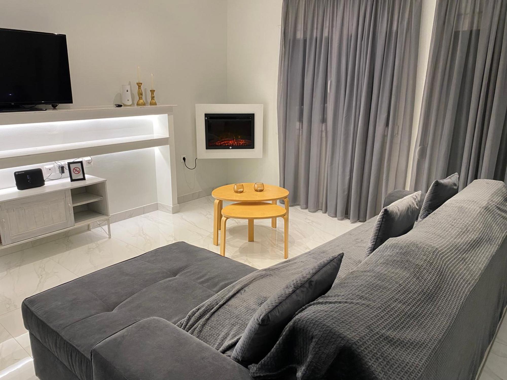 Angel'S Apartment โวโลส ภายนอก รูปภาพ